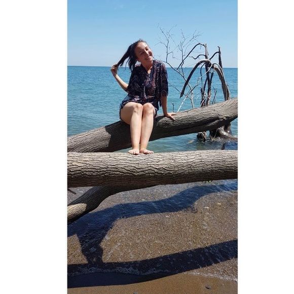 Meet your Posher, Monika - Picture 1 of 1